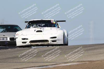 media/Oct-26-2025-CalClub SCCA (Sun) [[8ce1e69566]]/Group 4/Grapevine/